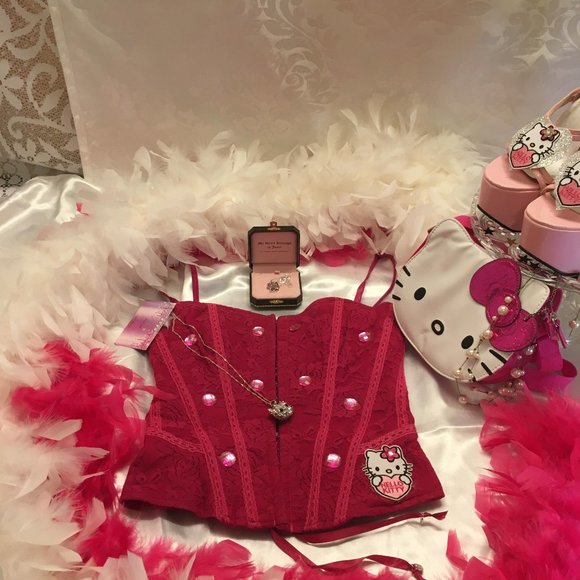 no brand Tops - ADORABLE saphhire pink vinatge hello kitty corset and matching pendent!